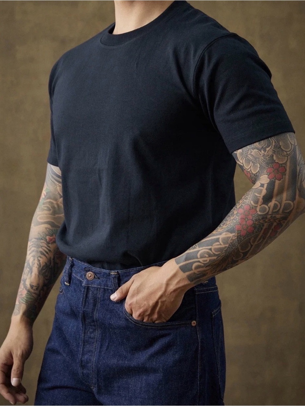 9 oz Cotton Tubular T-Shirt - Black